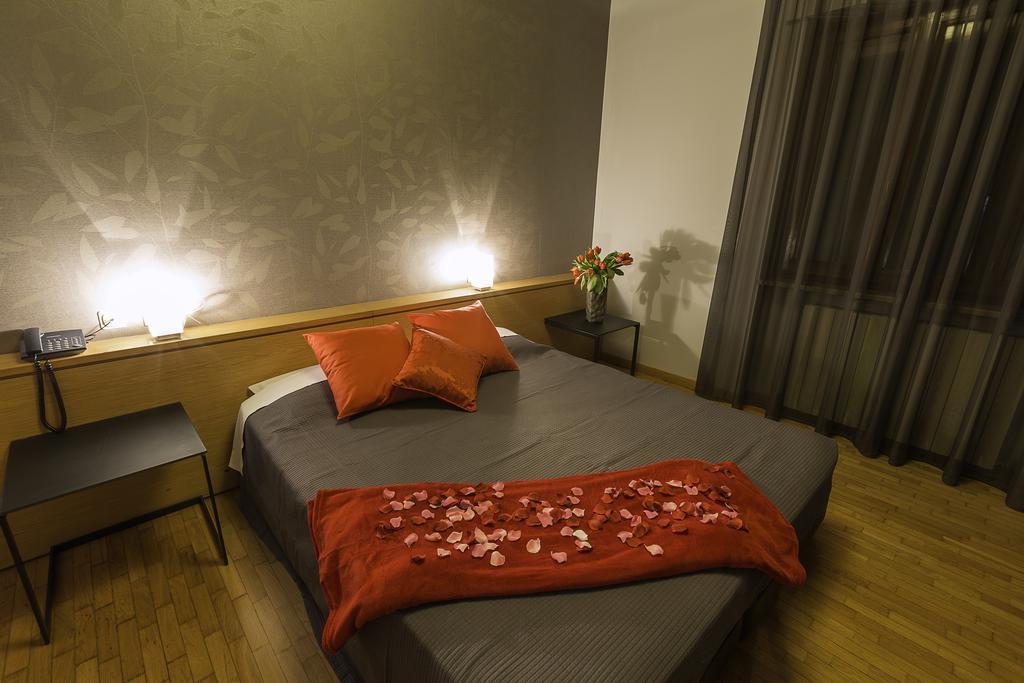 Capo Horn Hotel Boario Terme Buitenkant foto
