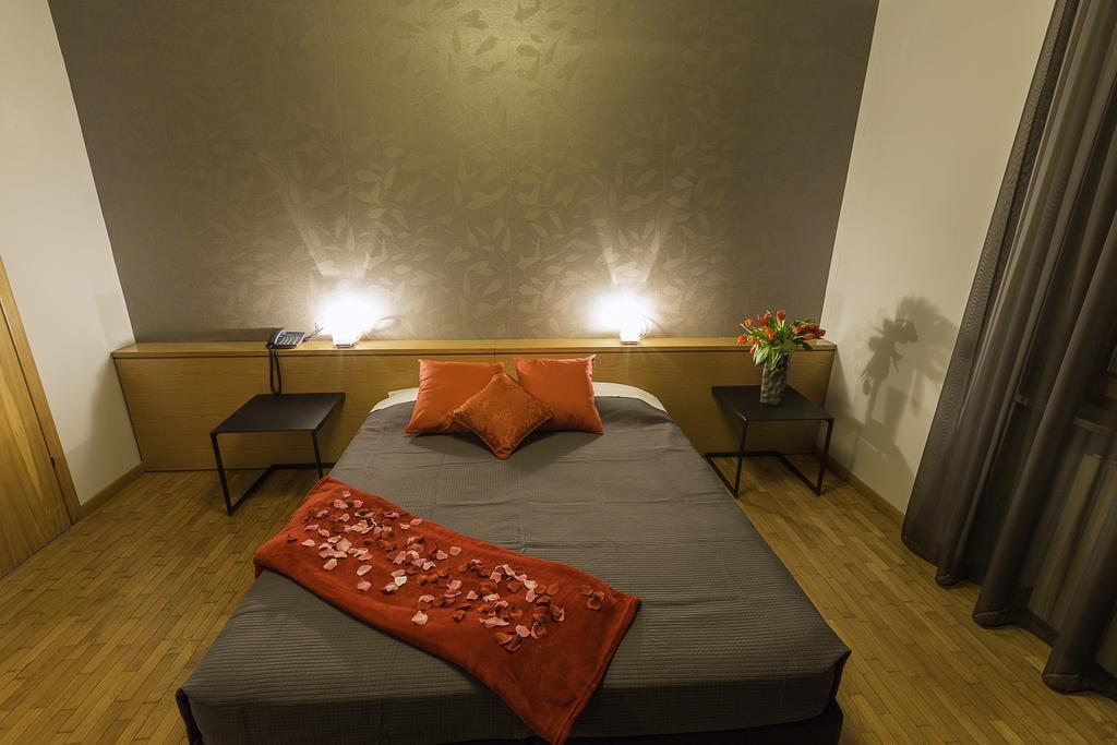 Capo Horn Hotel Boario Terme Buitenkant foto